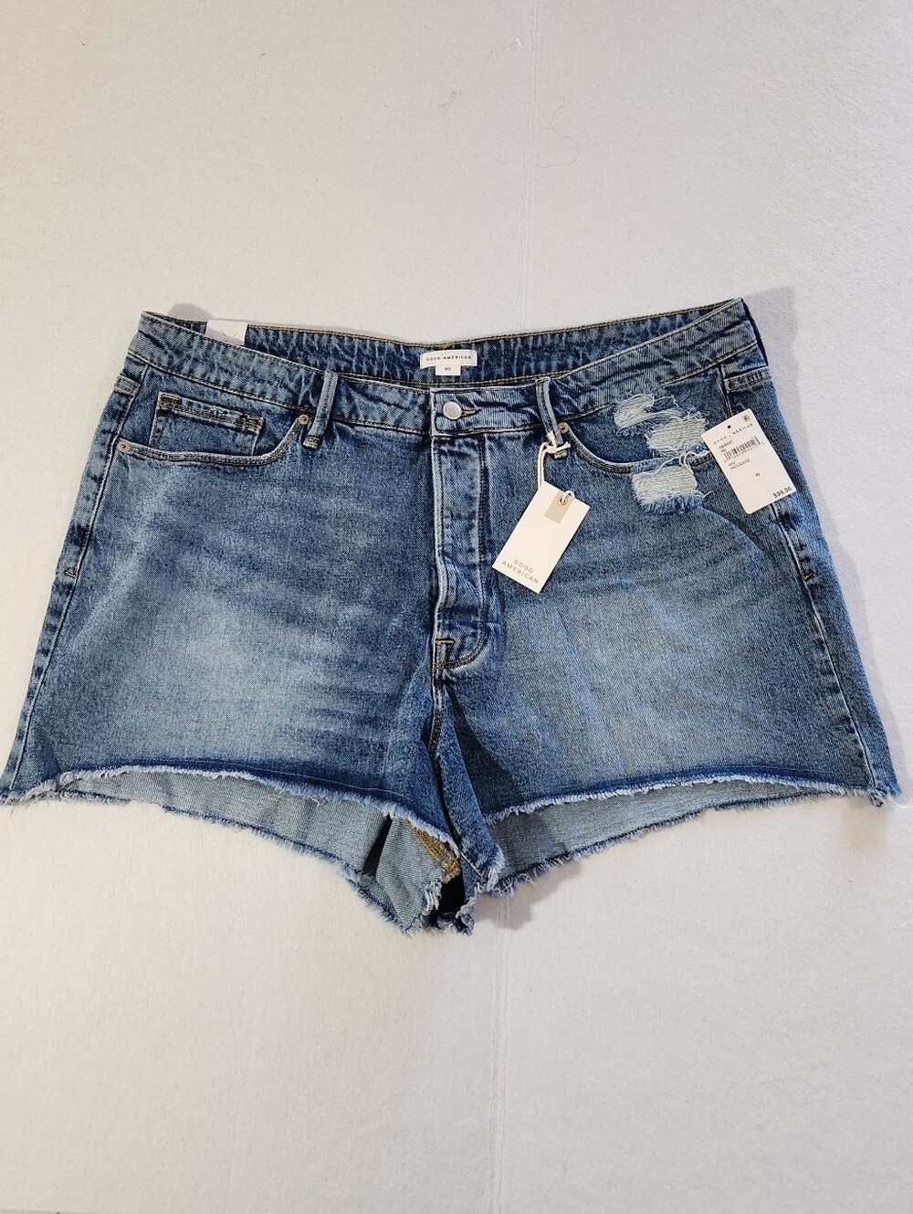 Good American Medium Blue Distressed Denim Cutoff Shorts Size 20